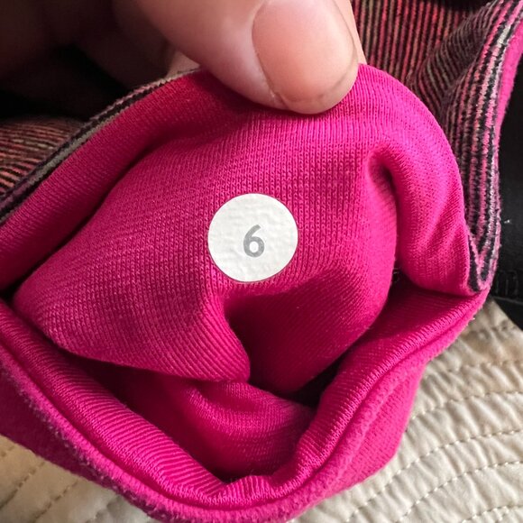 Lululemon Cropped Leggings - Picture 6 of 6